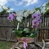 Una canasta floral dise&ntilde;ada con tonos suaves y elegantes, perfecta para transmitir