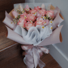 Soft-spoken beauty with a loving heart.  
This bouquet blends the gentle