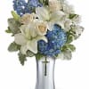 An elegant expression of your deepest condolences, this majestic mix of blue