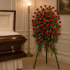 .Red roses are the ultimate expression of love, perfect for honoring a