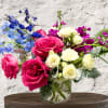 A Kaleidoscope of Coastal Romance

Break away from tradition with an arrangement that
