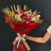 Golden Romance Bouquet is a statement bouquet designed to impress. This luxurious