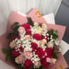Elegant bouquet of 25 roses, ideal as a gift for any occasion