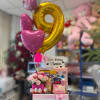 Este regalo incluye:
1 pastel peque&ntilde;o personalizado
1 arreglo de flores
1 set de globos
1