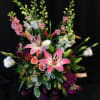An absolutely gorgeous bouquet of premium flowers for Valentine's day!

This arrangement has