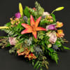 Easy to transport with you to the festivities. Small autumn centerpiece for