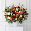 Arranged in a one-sided manner, this floor spray celebrates a vibrant life.