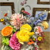 CENTERPIECE CLEAR VASE ARRANGEMENT 