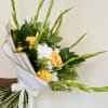 Fresh, modern, and full of natural texture, our Yellow &amp; White Mixed