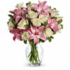 A romantic gift like this one is always appreciated. An eye-catching display