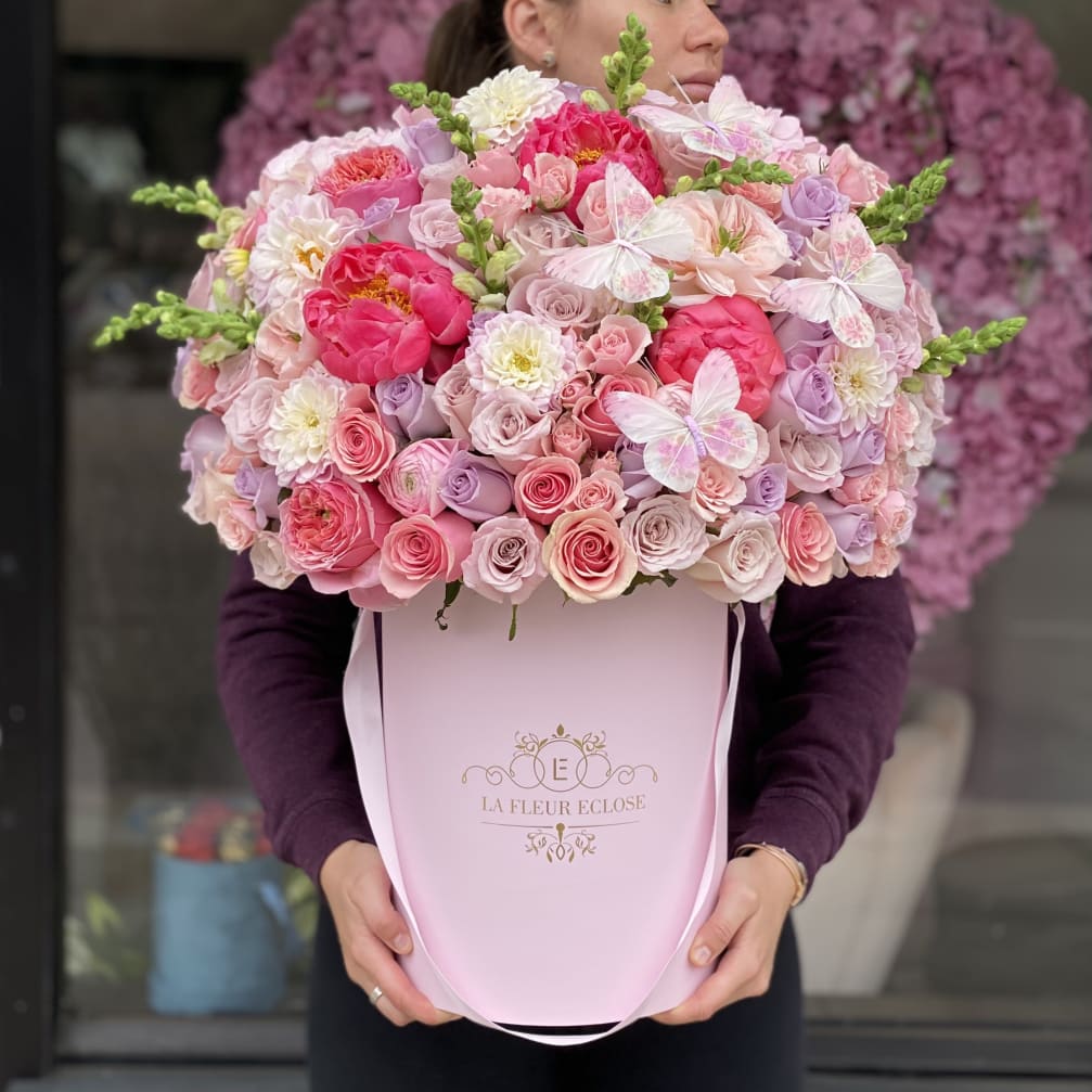 Roses & Co V