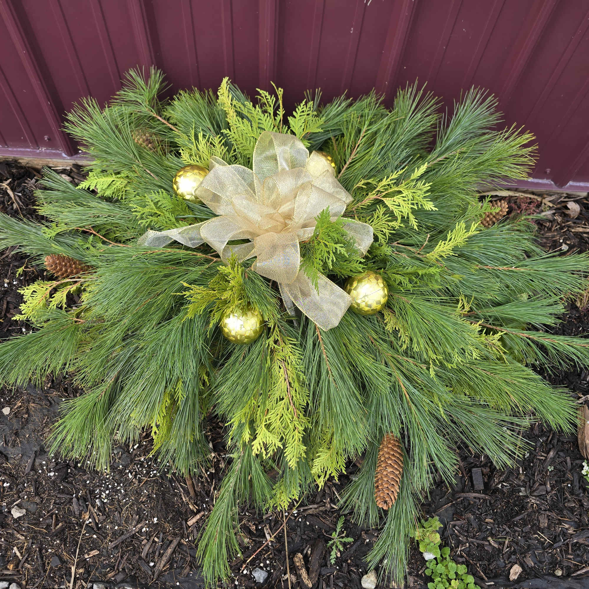 Half size fresh pine grave covering. Your choice of color of bow, photo 5 of 6