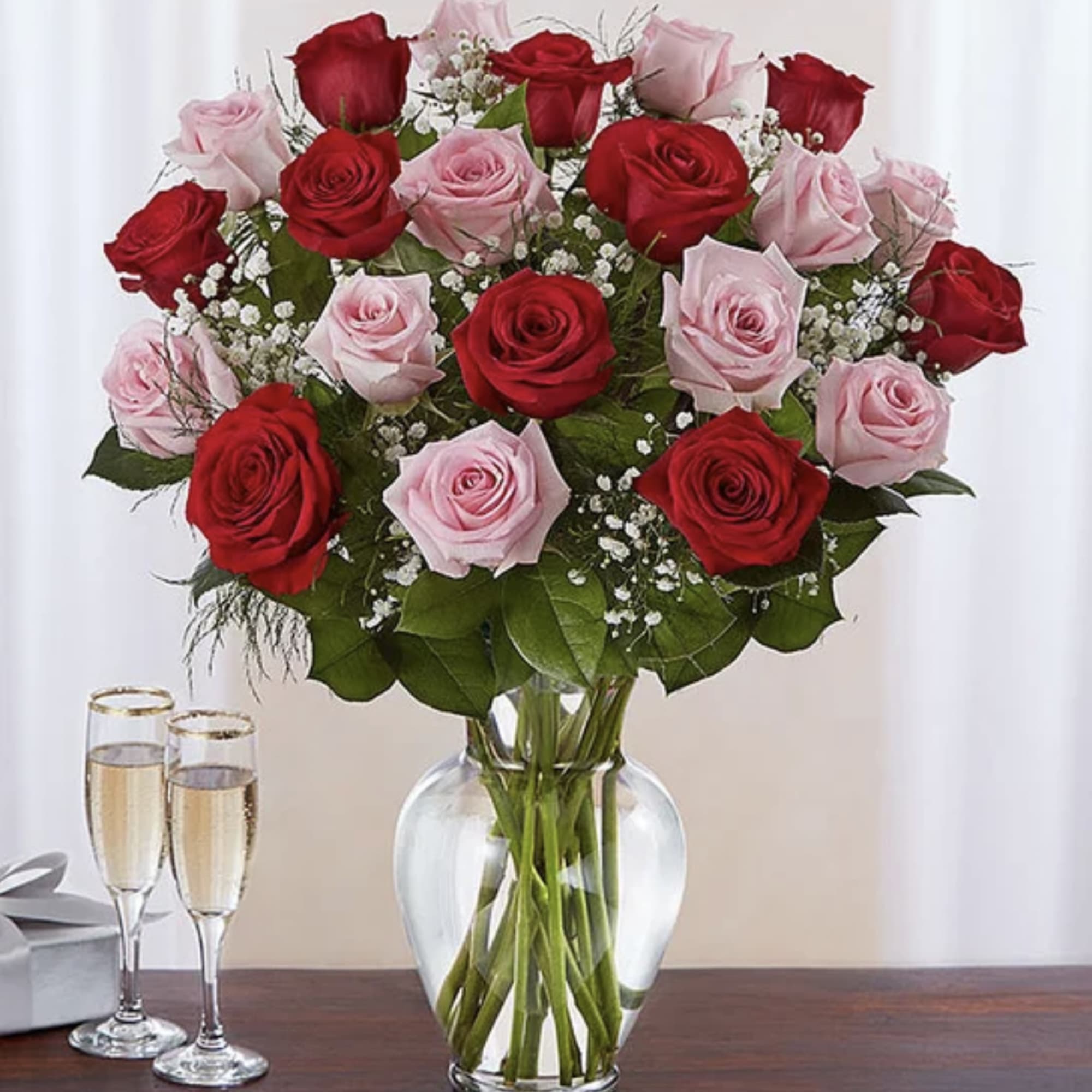 Our radiant roses are the ultimate romantic surprise. Two, three or four