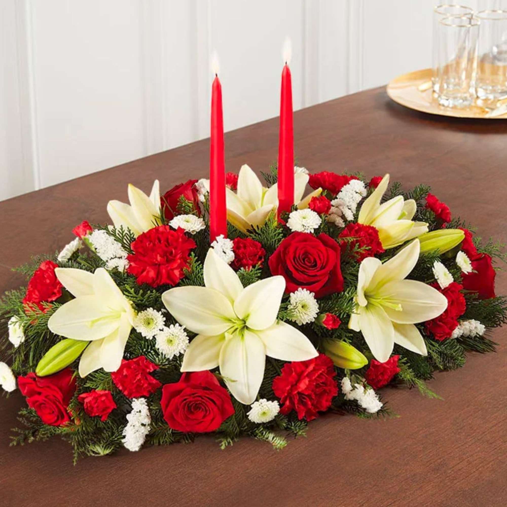 A &ldquo;centerpiece&rdquo; during Christmas holds symbolic value, representing celebration, family togetherness, and, photo 2 of 3