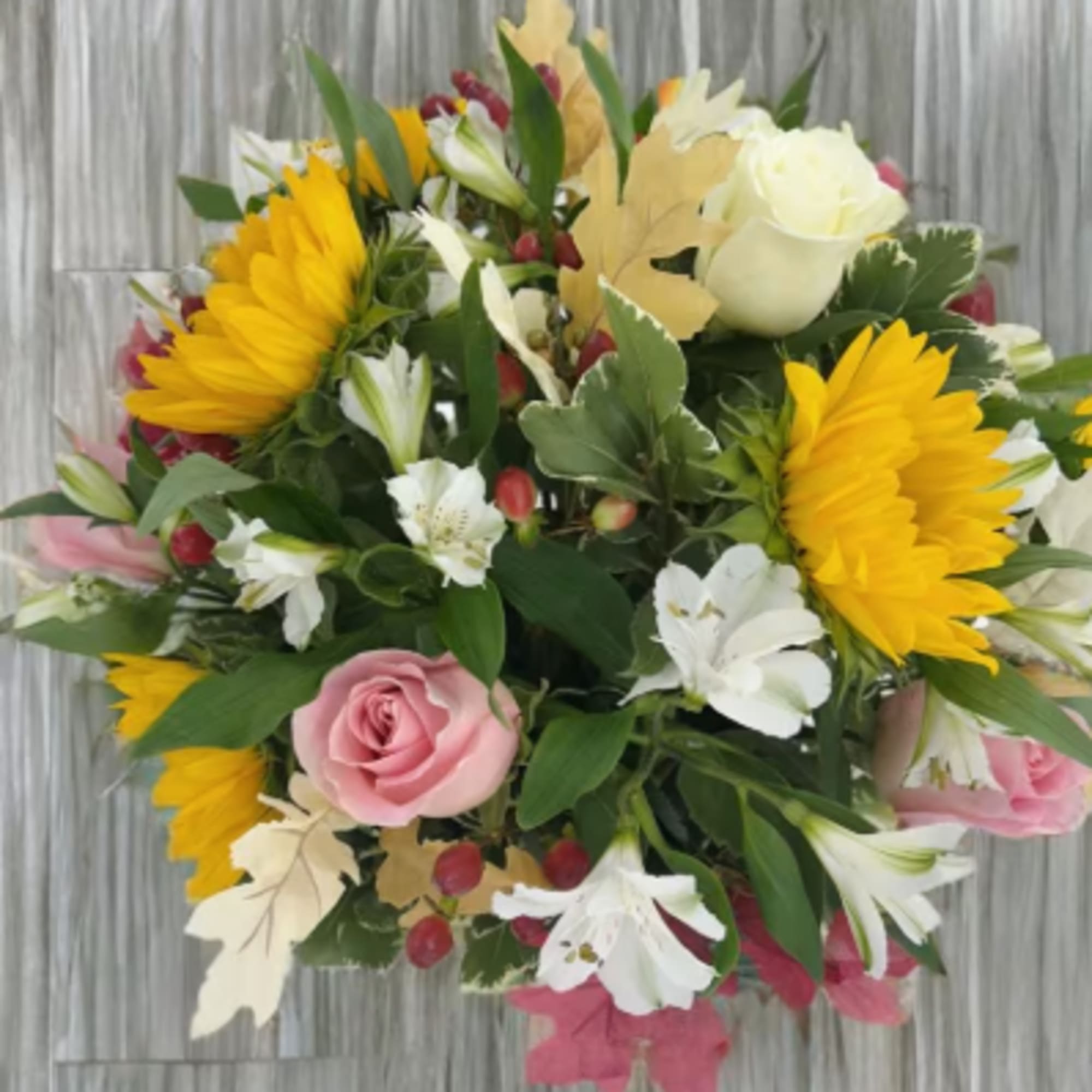 We all love picnic baskets. What about flower baskets? Instead of being, photo 2 of 2