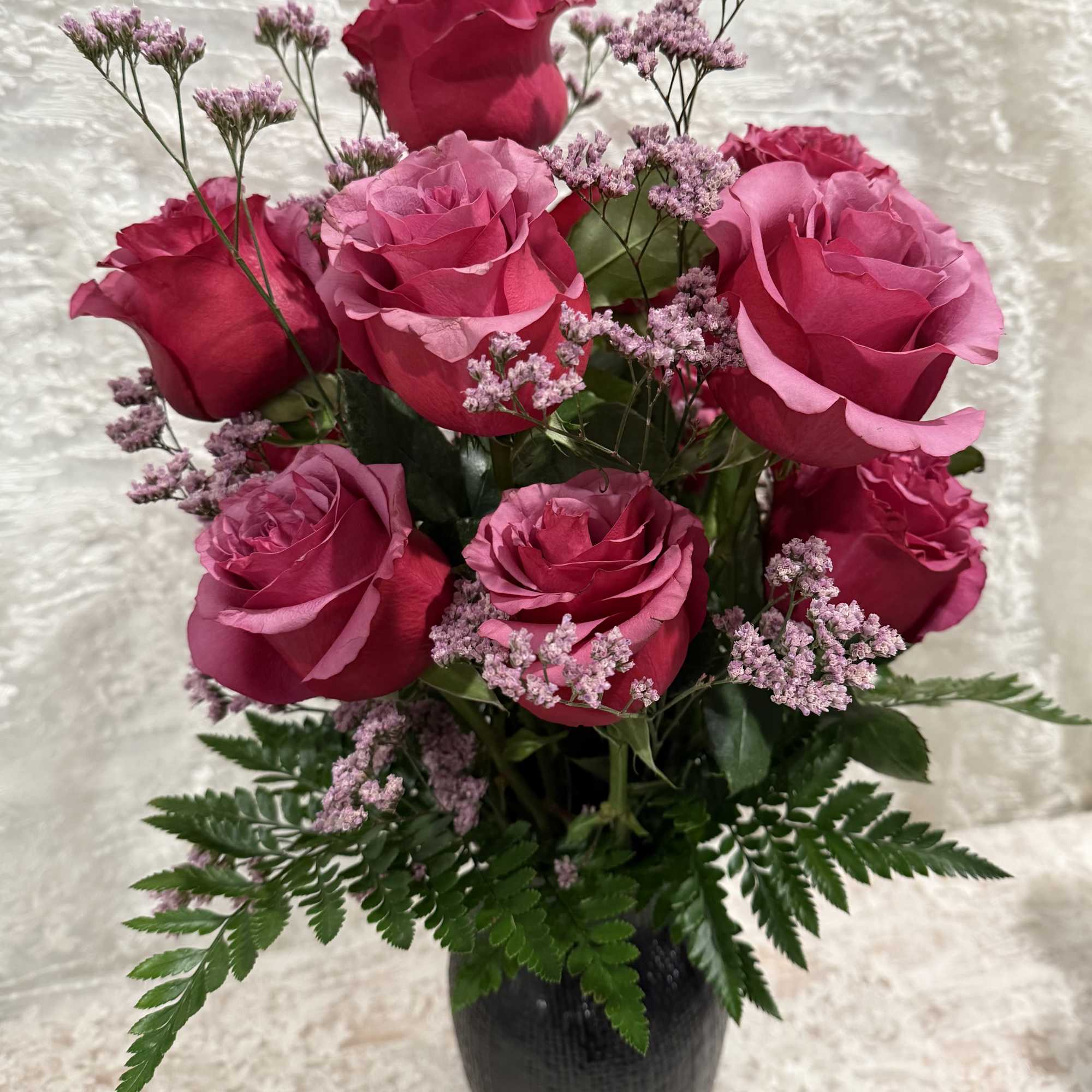 One dozen burgundy/wine color roses

Great for any occasion , photo 3 of 4