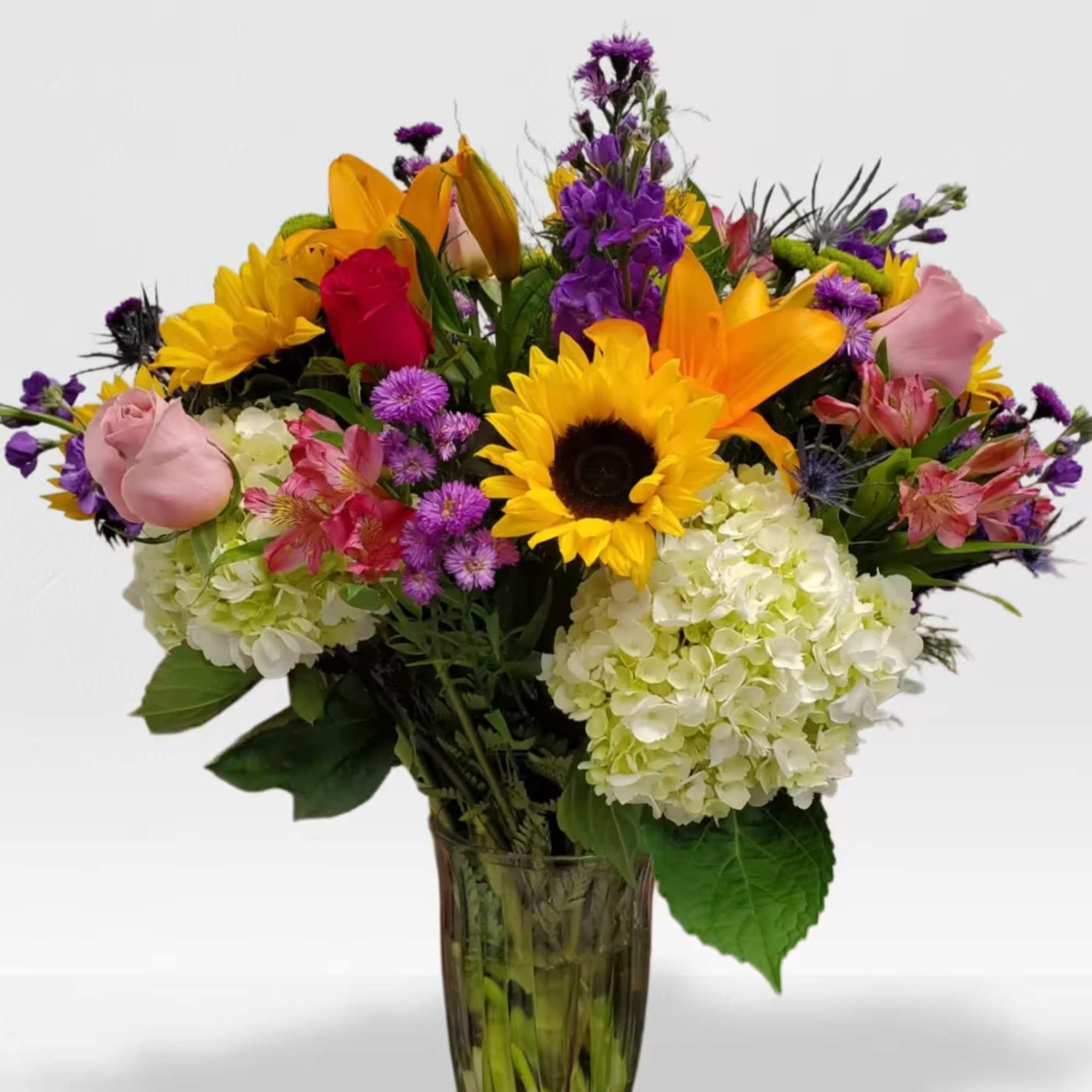 4 white Hyd, 6 sunflowers, 4 pink roses, 3 hot pink roses