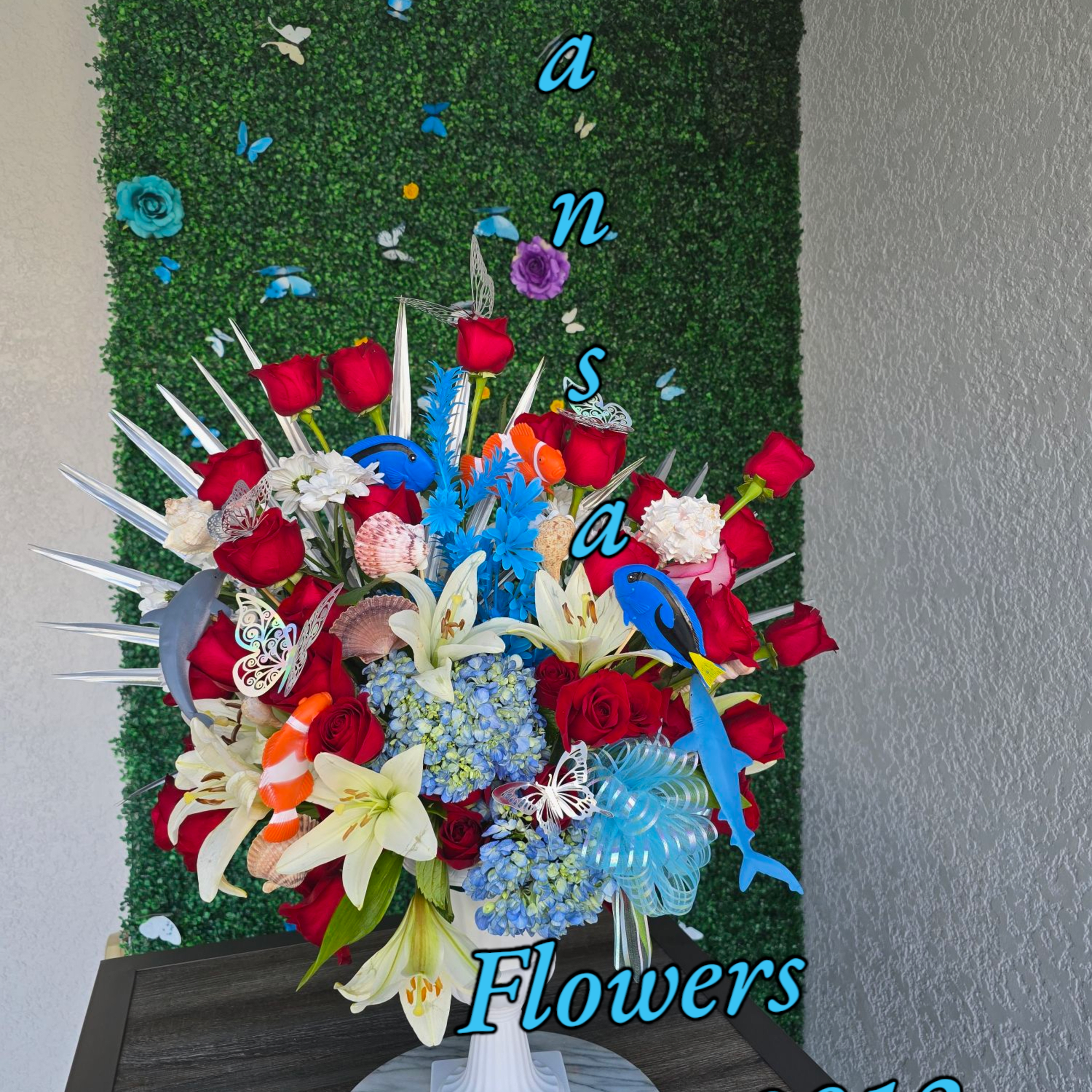Small in size, rich in meaning &mdash; this elegant arrangement is designed, photo 2 of 2