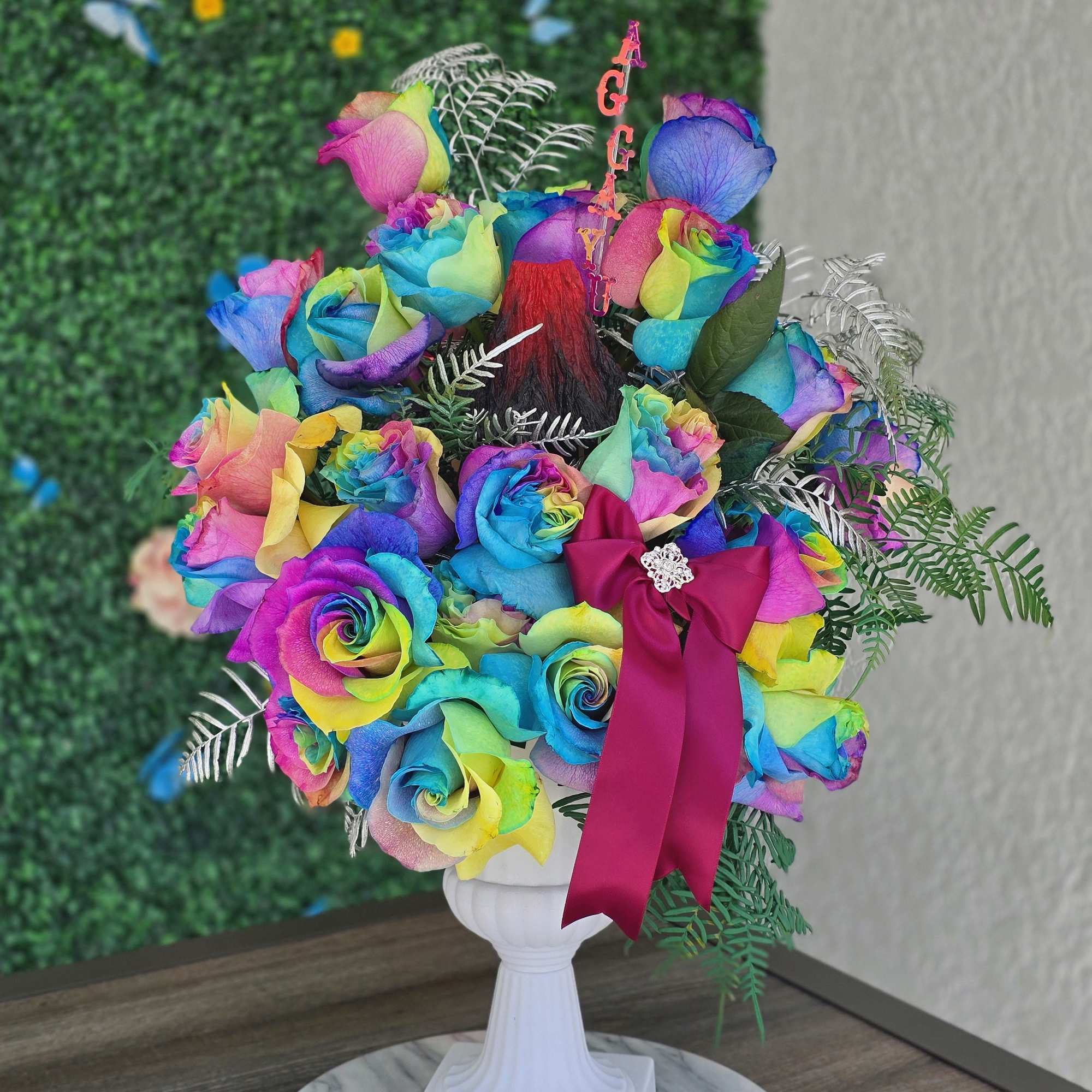 Elegant Small Multicolor Rose Arrangement &ndash; Naturally Beautiful 
Delicate, refined, and full, photo 2 of 2