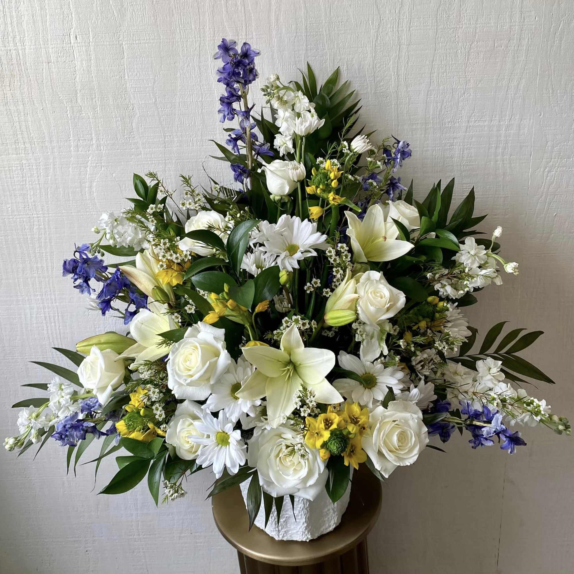 Our Floor Arrangements are fully customizable in colors and flowers. Floor Arrangements, photo 8 of 11