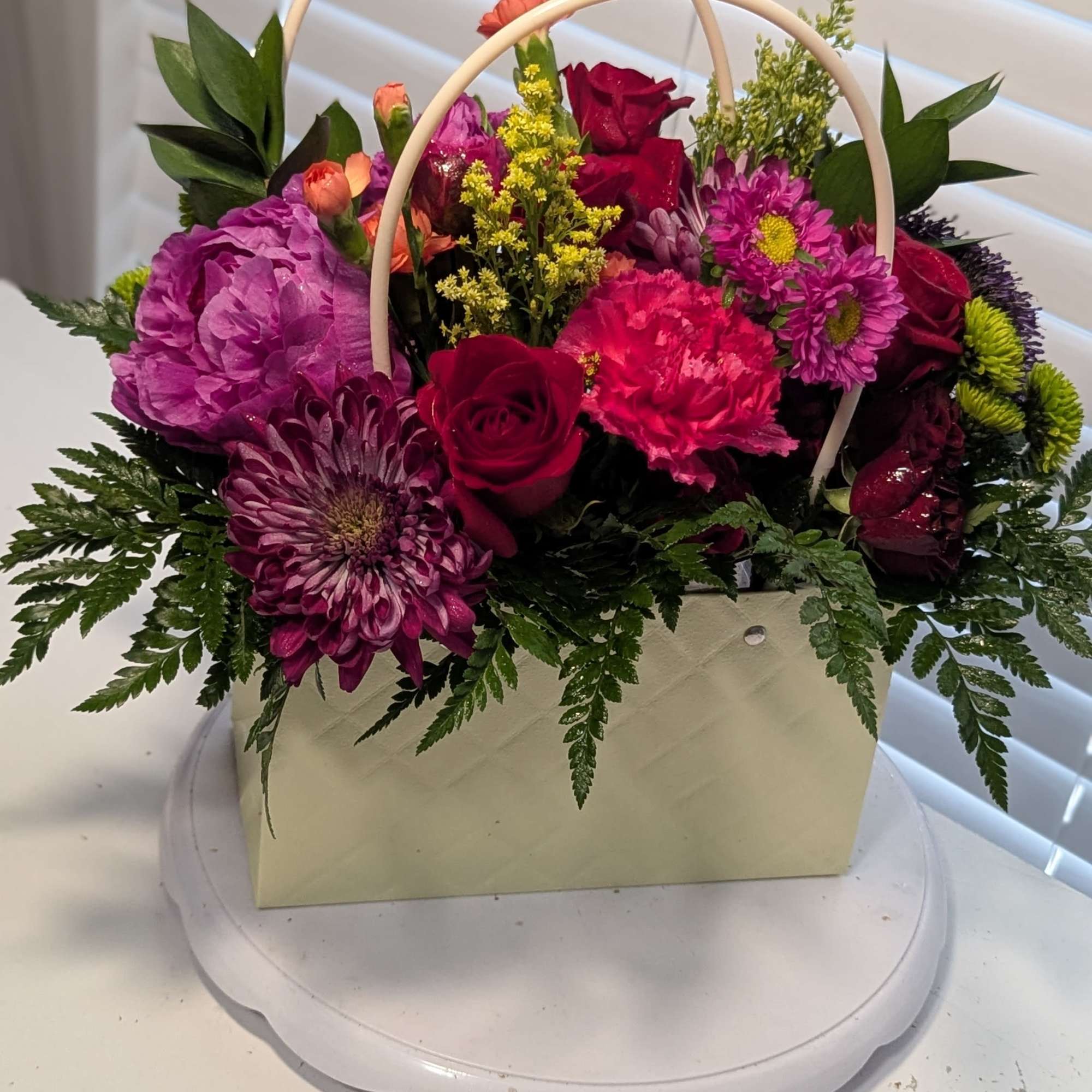 Each Designer's Choice Floral Bag is uniquely handcrafted using the freshest premium, photo 3 of 3