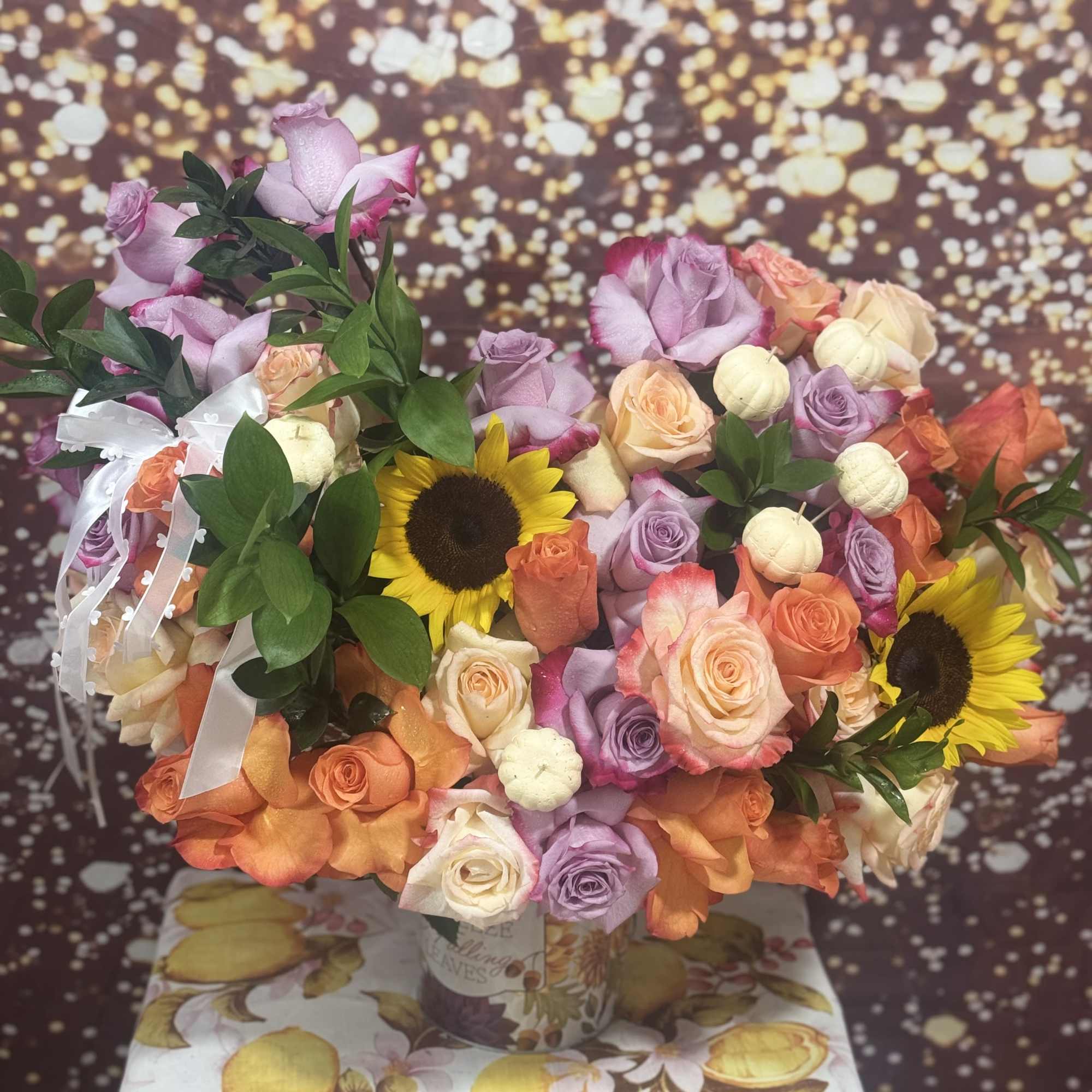 36 roses colors different 2 sunflowers , photo 2 of 2