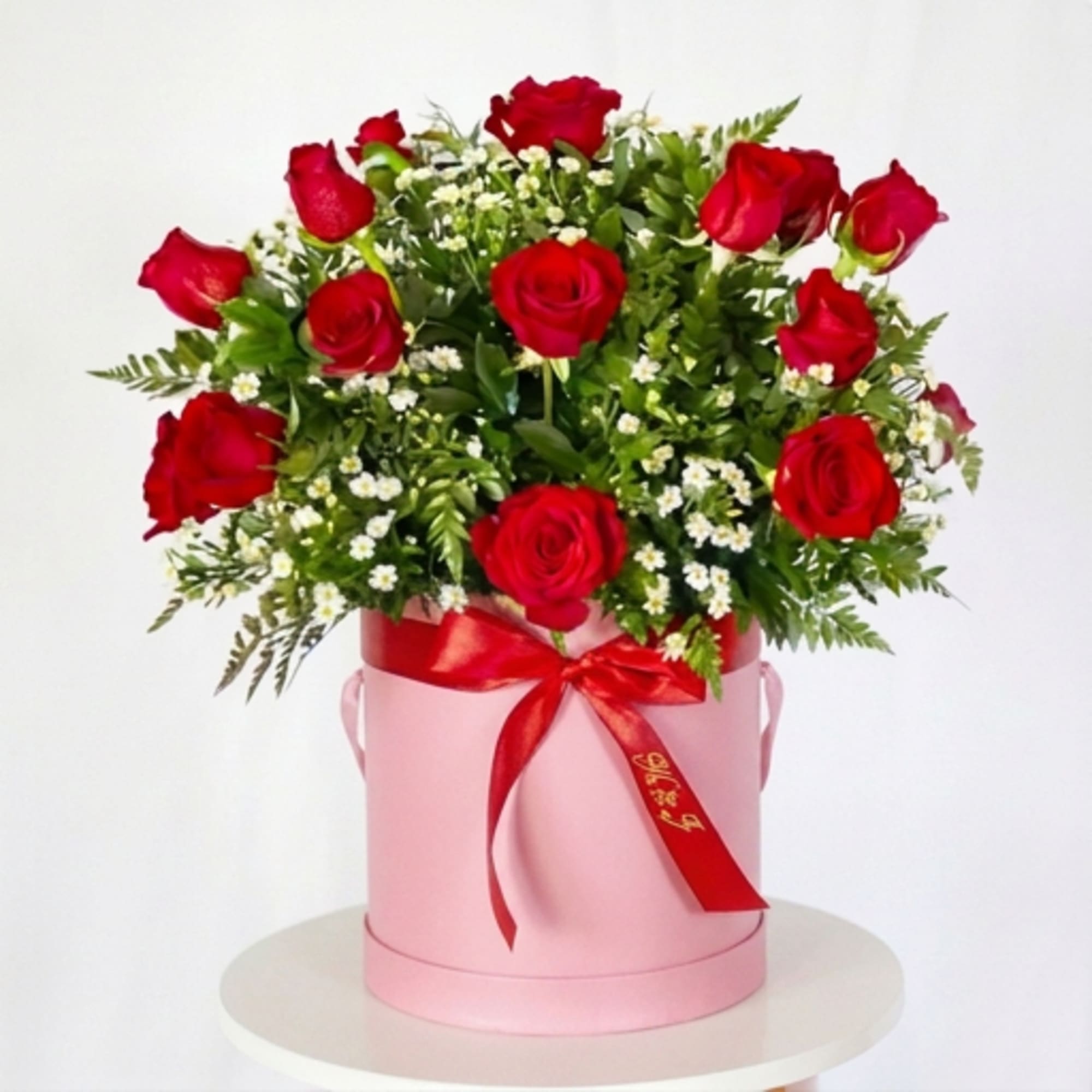 Heartfelt luxury flower arrangement in a gift box. Available in 3 different, photo 3 of 3