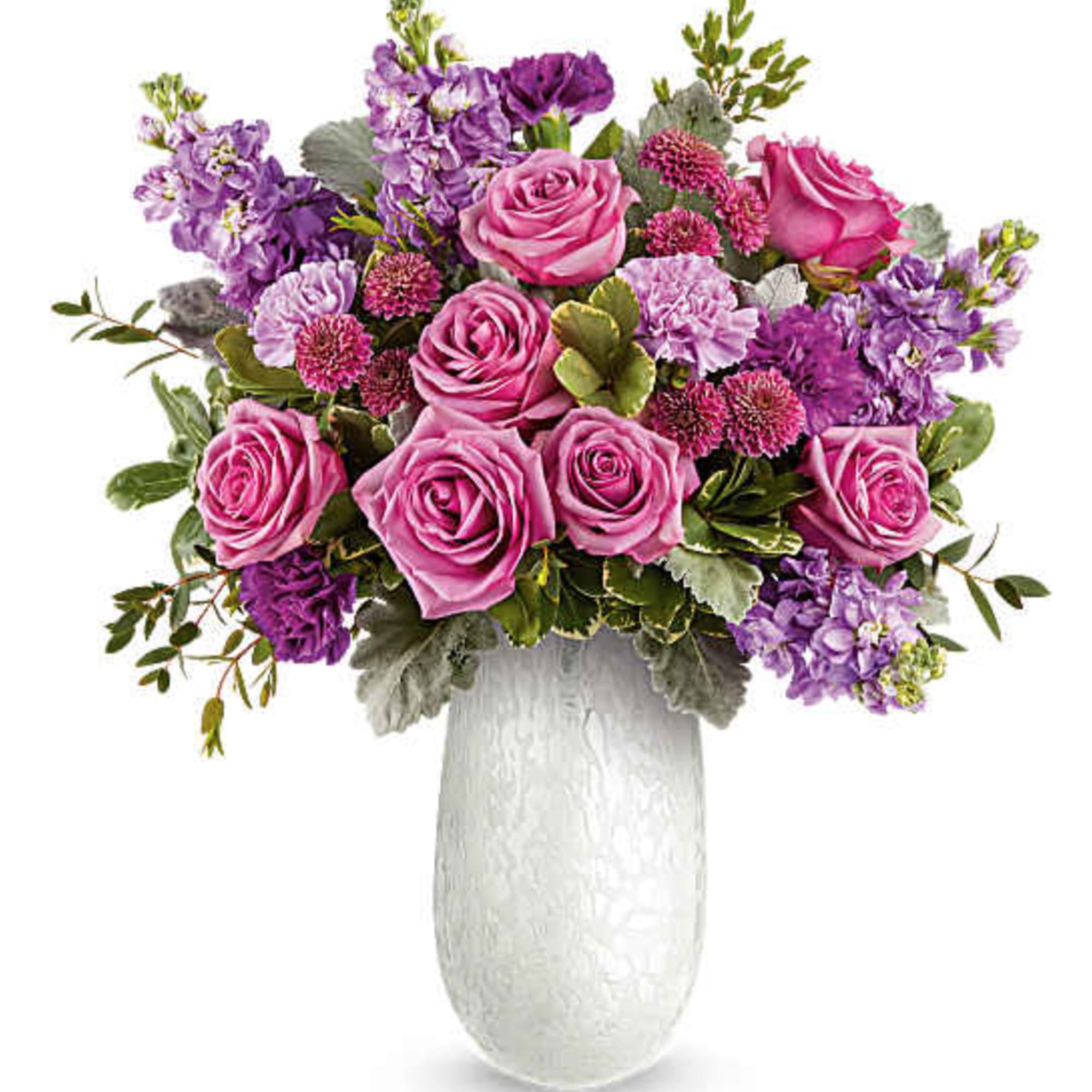 Delight Mom with our Amelia Bouquet, a graceful mix of pink and