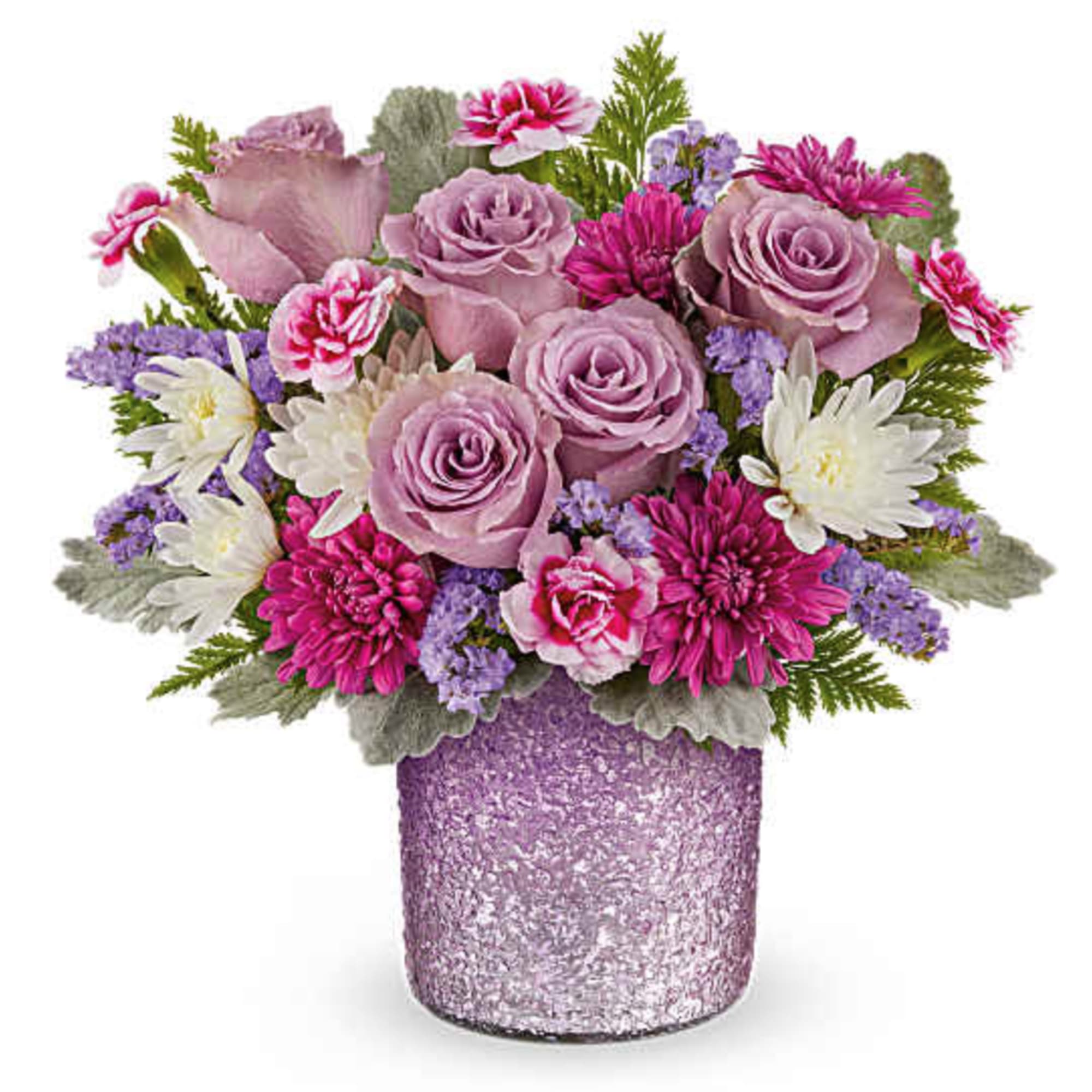 Make Mom's day shine with our Radiant Reverie cylinder vase, featuring a