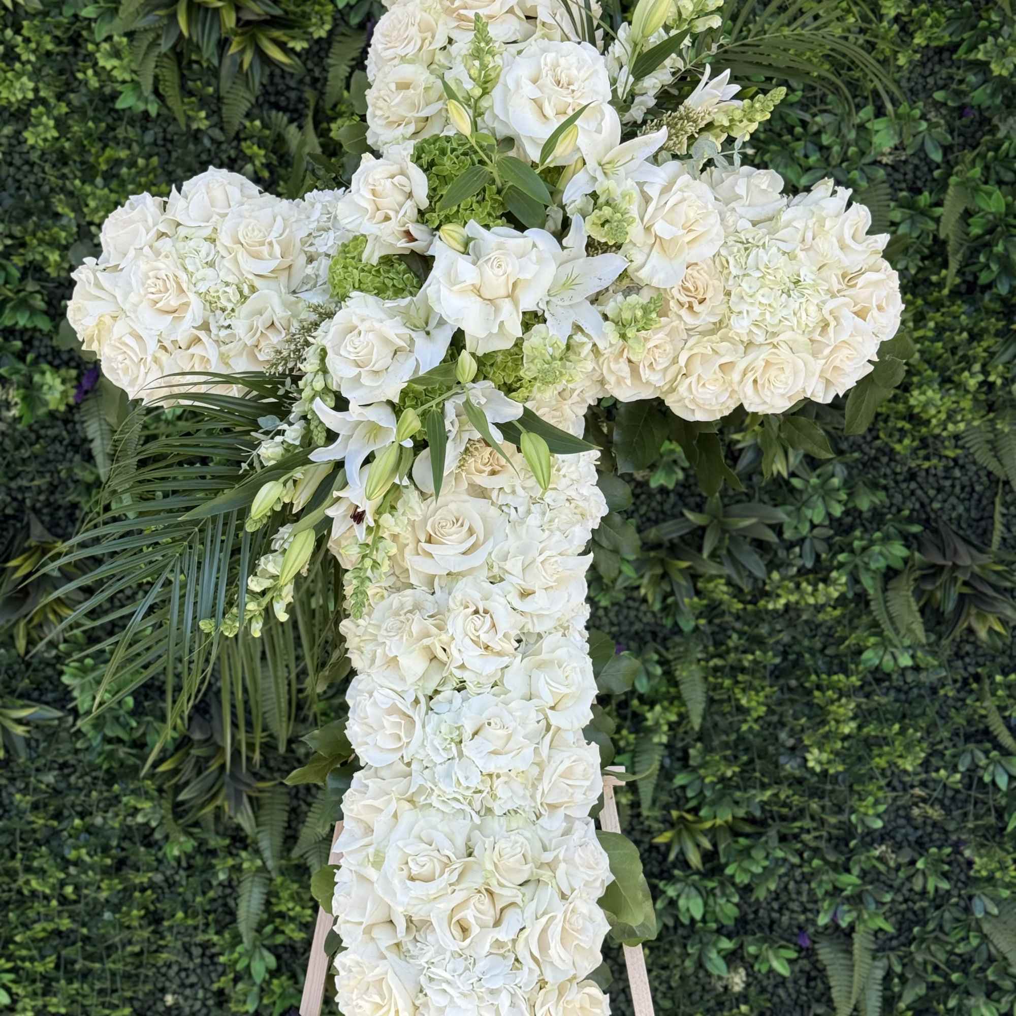Elegant flowers for farewell ceremonies