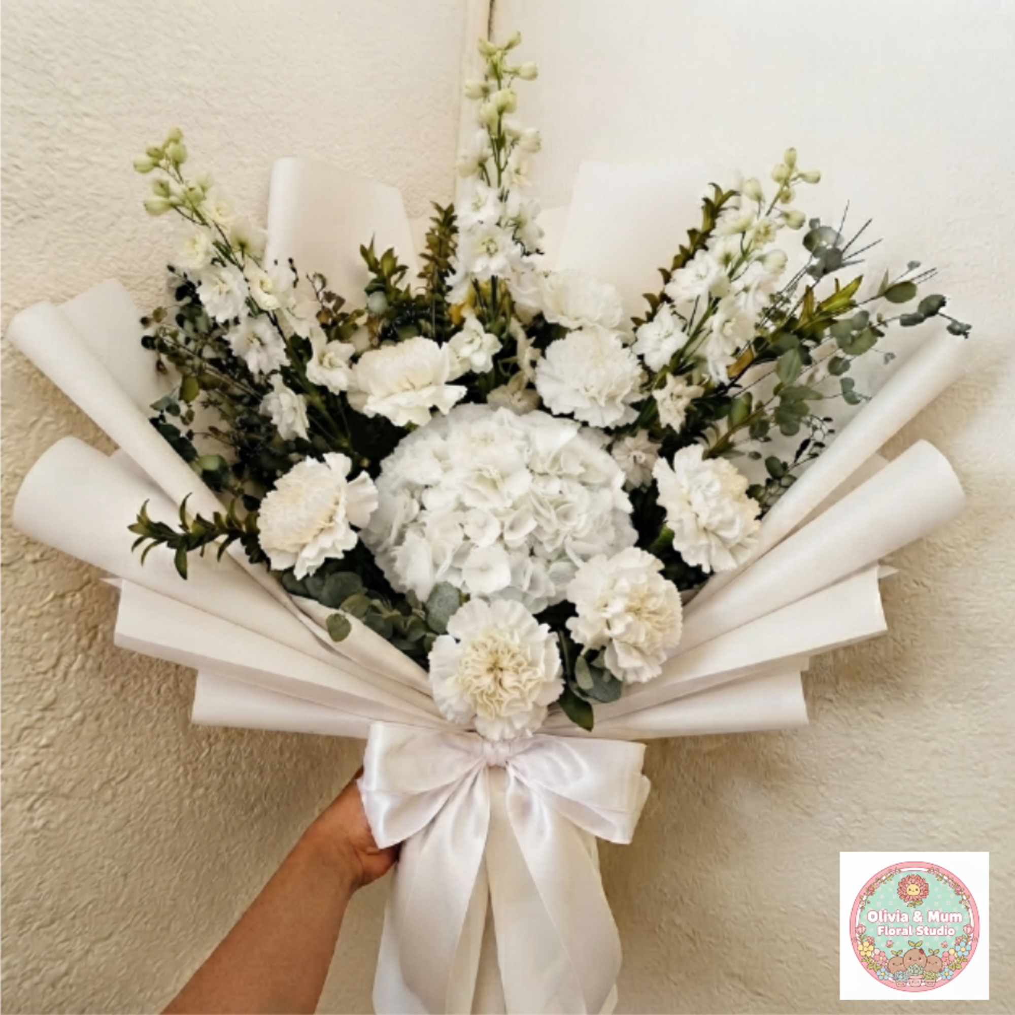 Calm, elegant, and pure&mdash;Peaceful White offers a sense of serenity during difficult