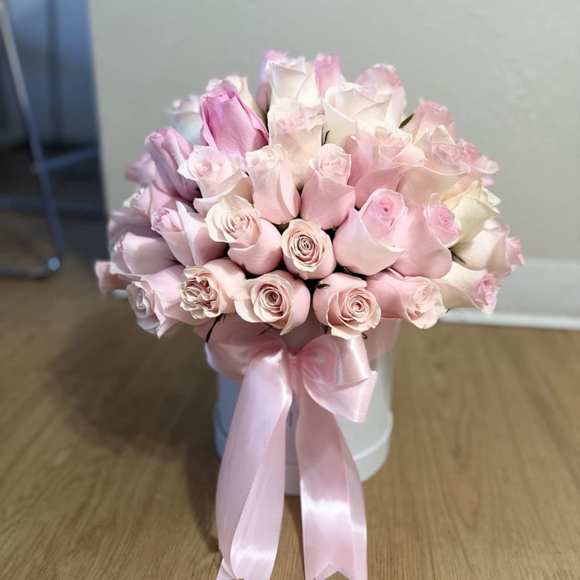 A gift that speaks from the heart. This beautiful white cardboard box, photo 4 of 4