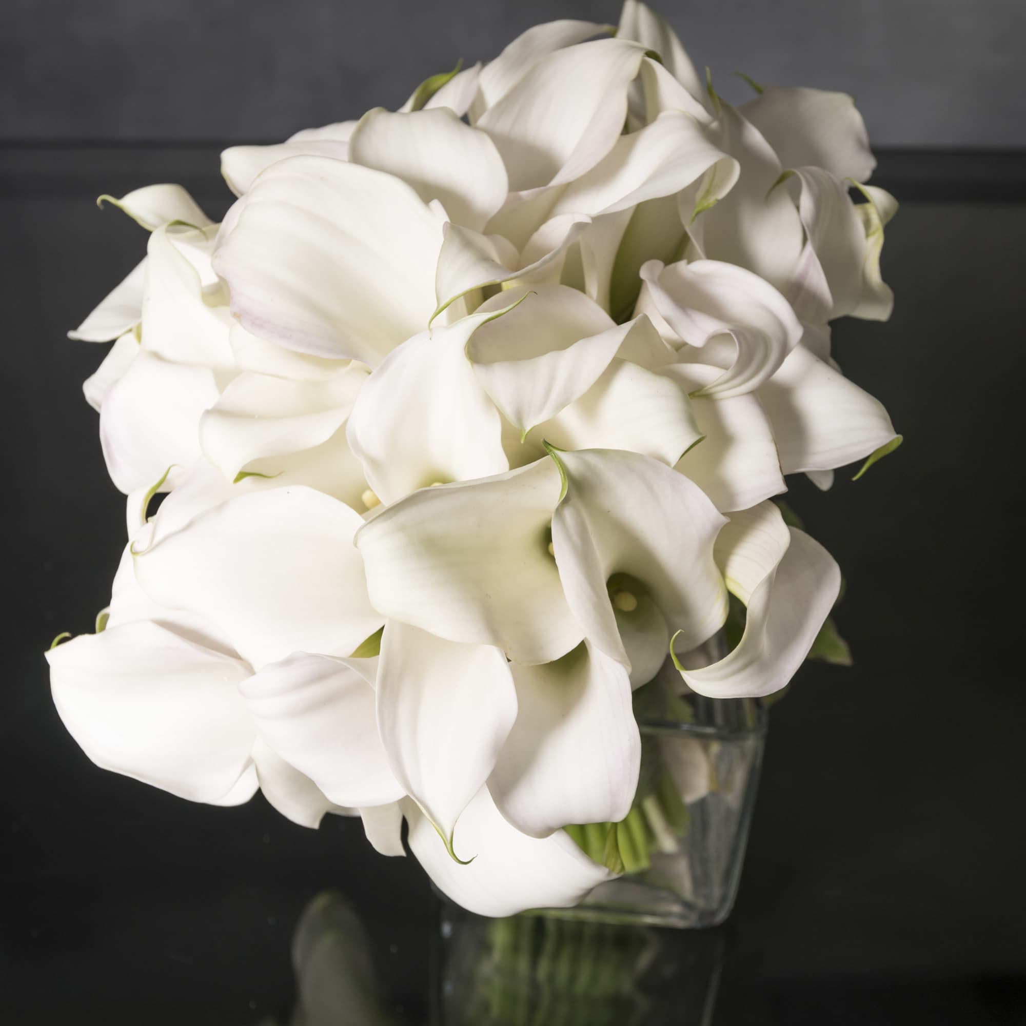 This beautiful bouquet will arrive in style! Ready for the runway, as, photo 3 of 3