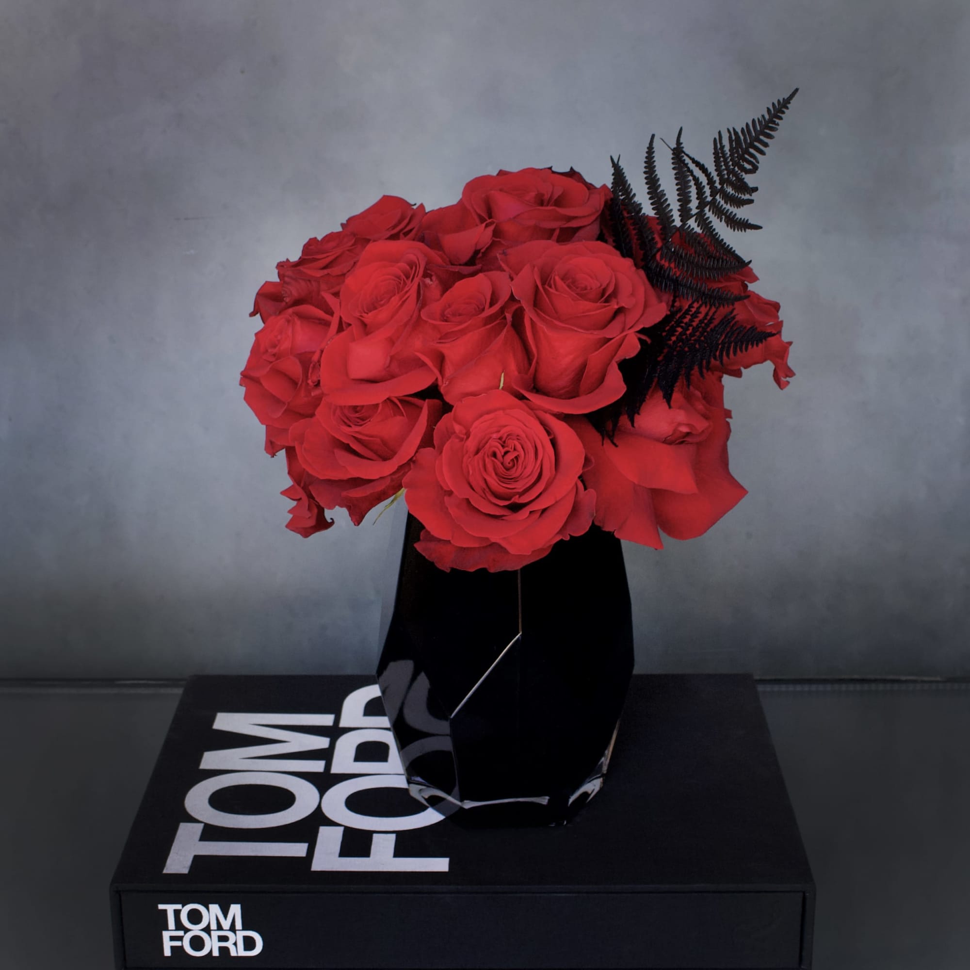 Send red roses to the one who's always on your mind. This, photo 2 of 4
