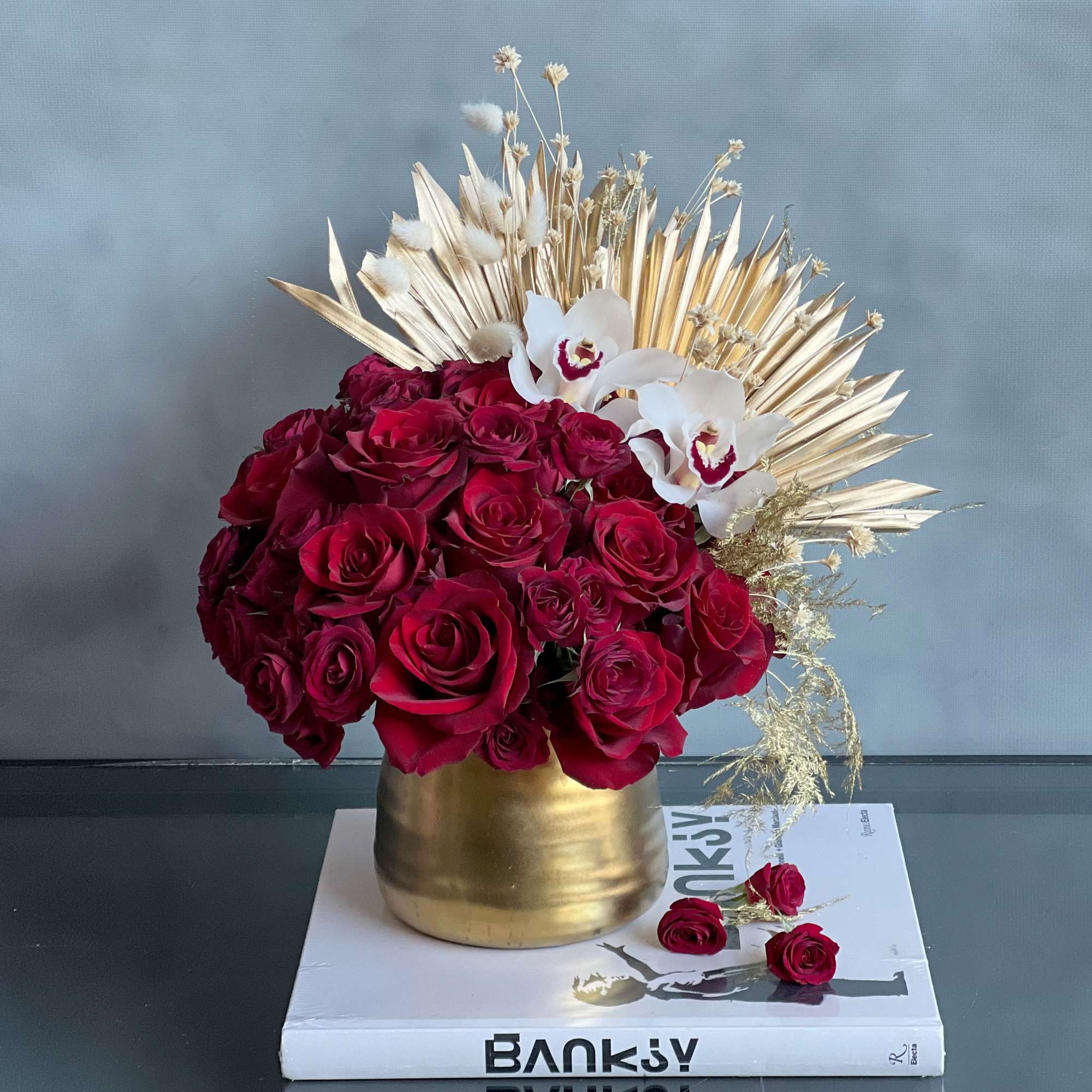 Our modern and simplistic "Golden Gate Roses" bring in an elegant touch, photo 4 of 4