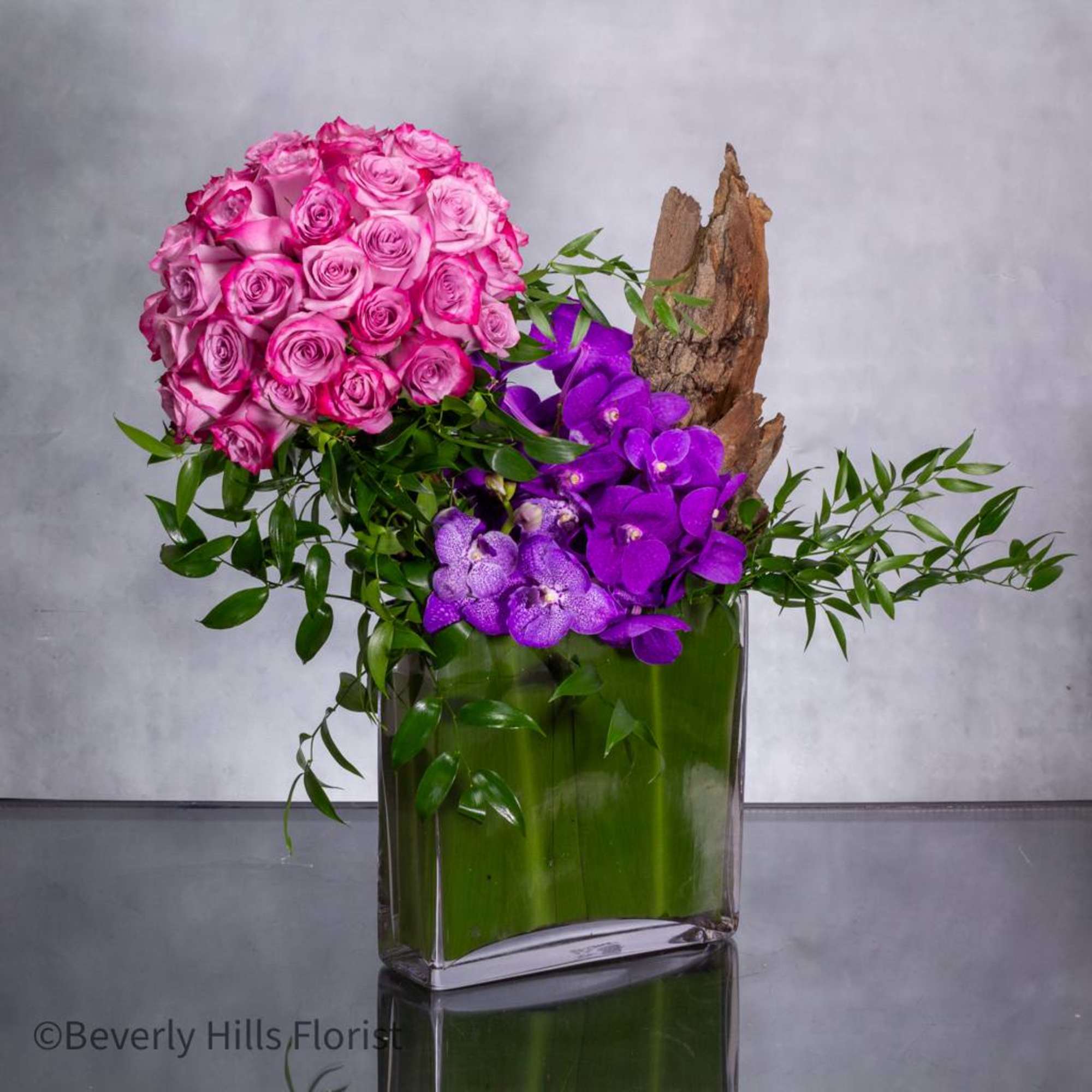 
Experience the magic of same-day flower delivery with our extraordinary creation from, photo 2 of 4