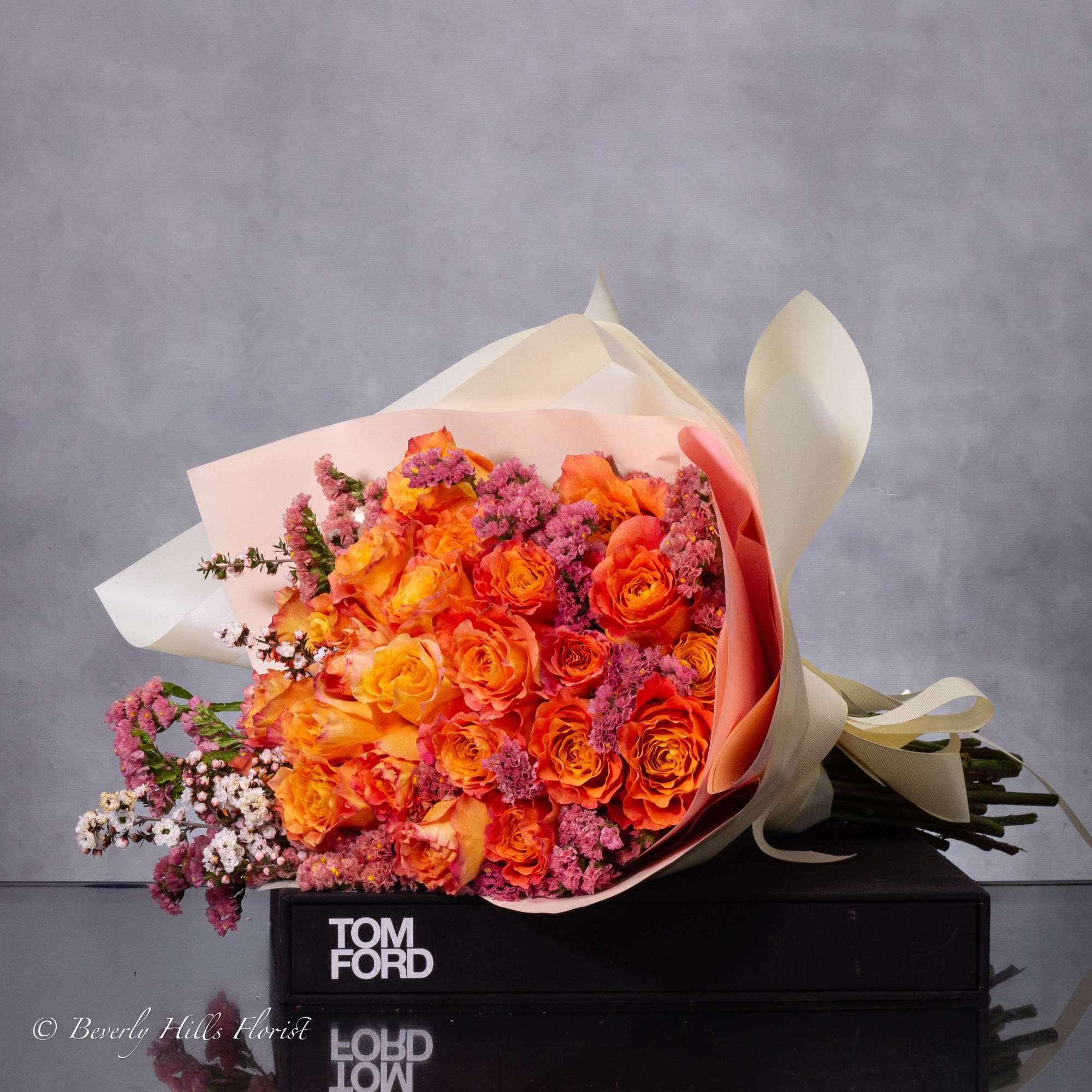 Looking for a stunning floral arrangement that's as vibrant as it is, photo 2 of 3