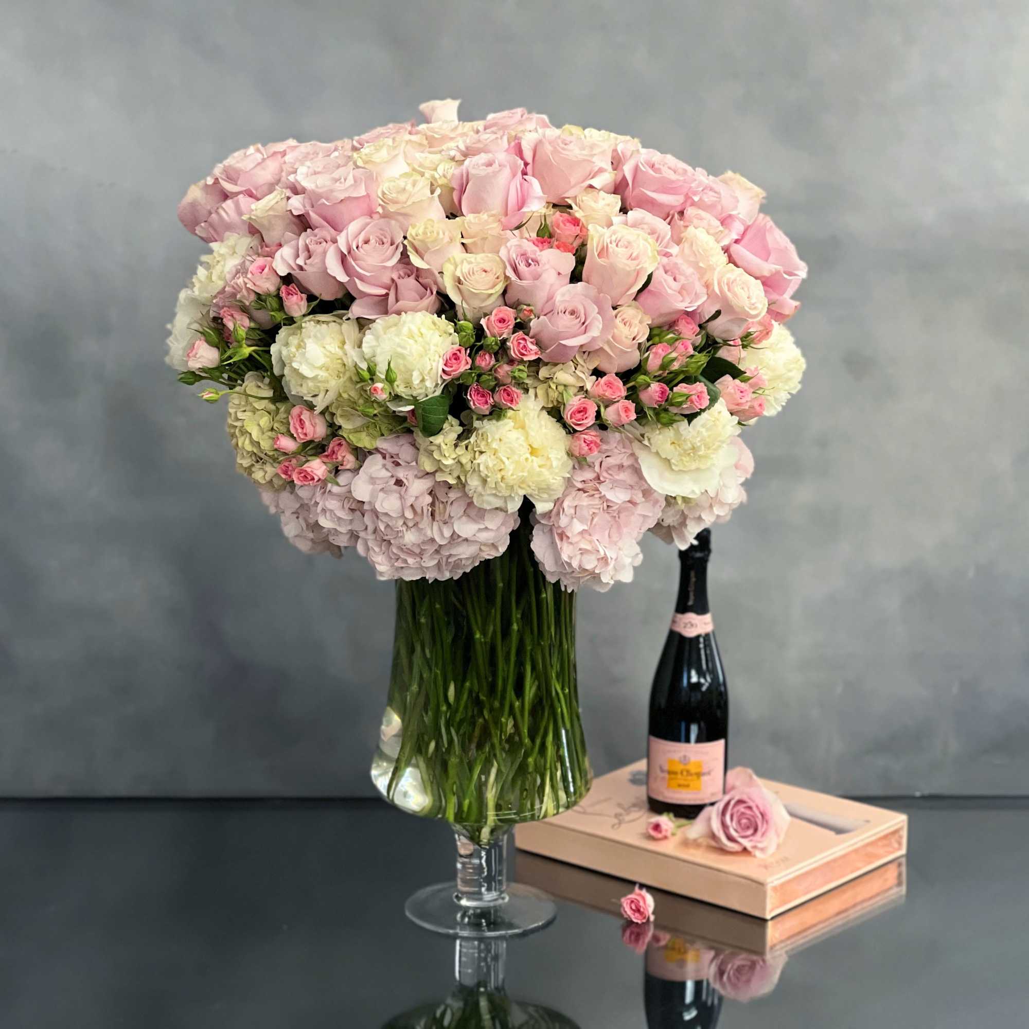 magine a breathtaking floral arrangement designed by a top-tier Beverly Hills florist, photo 4 of 5
