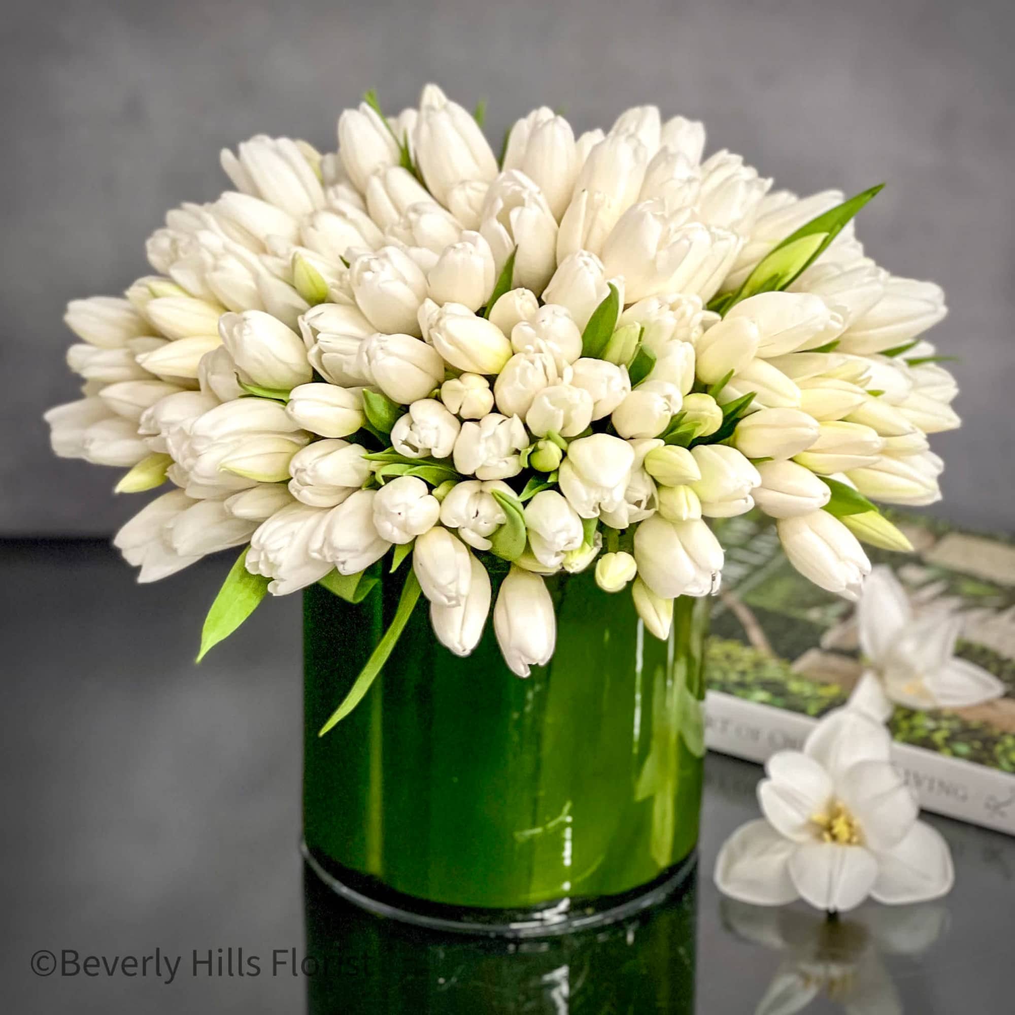Achieve a truly luxurious and classic look with our exquisite floral arrangement, photo 2 of 2
