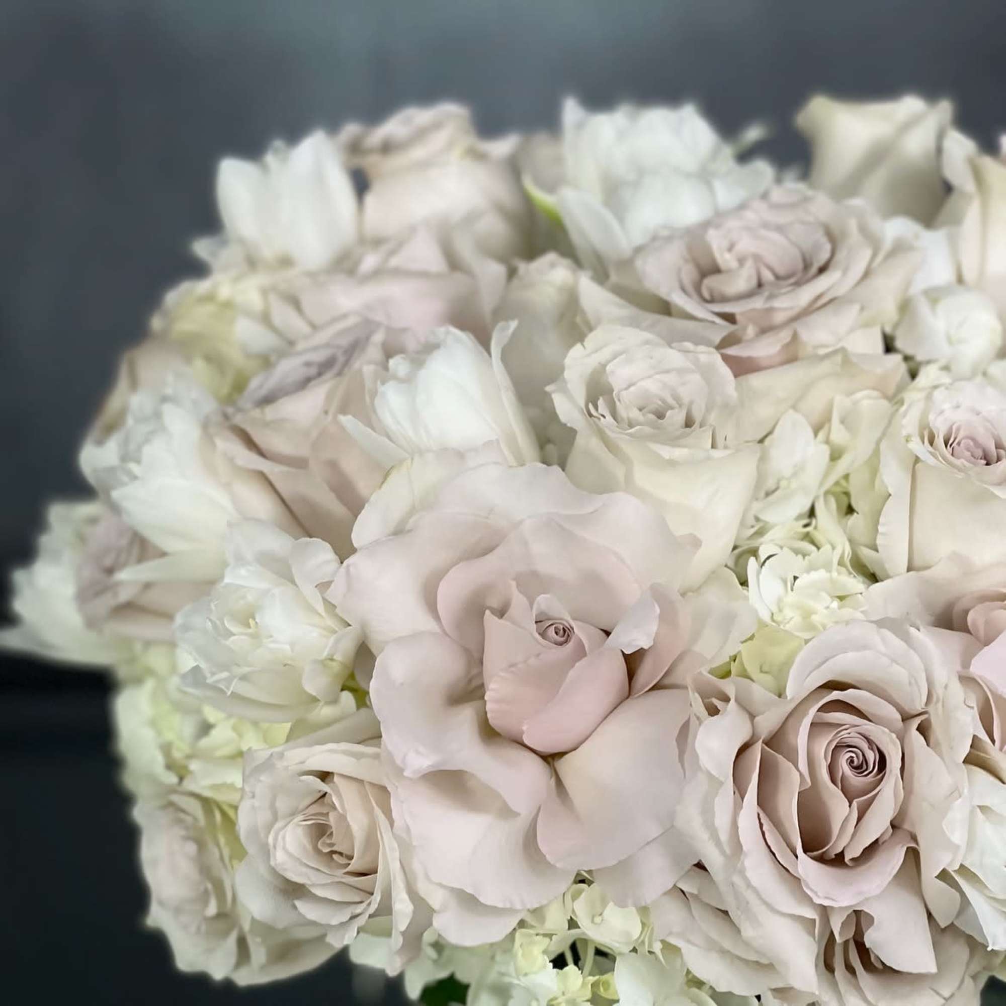 Discover the epitome of timeless beauty with our exquisite "Timeless Beauty" floral, photo 3 of 5