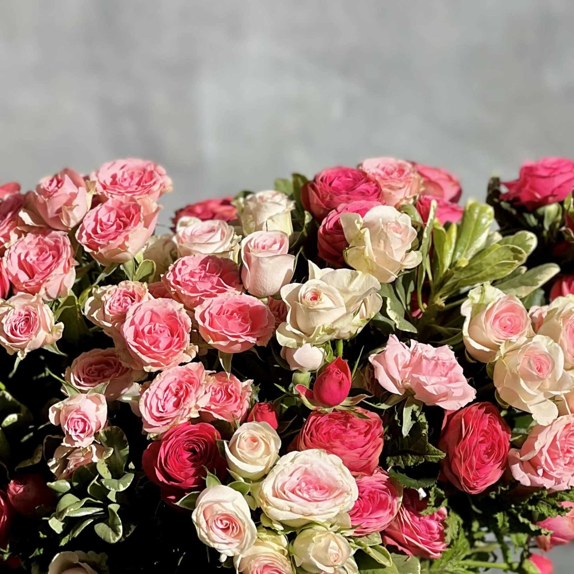 In this floral piece we can see a bright array of multi, photo 2 of 3