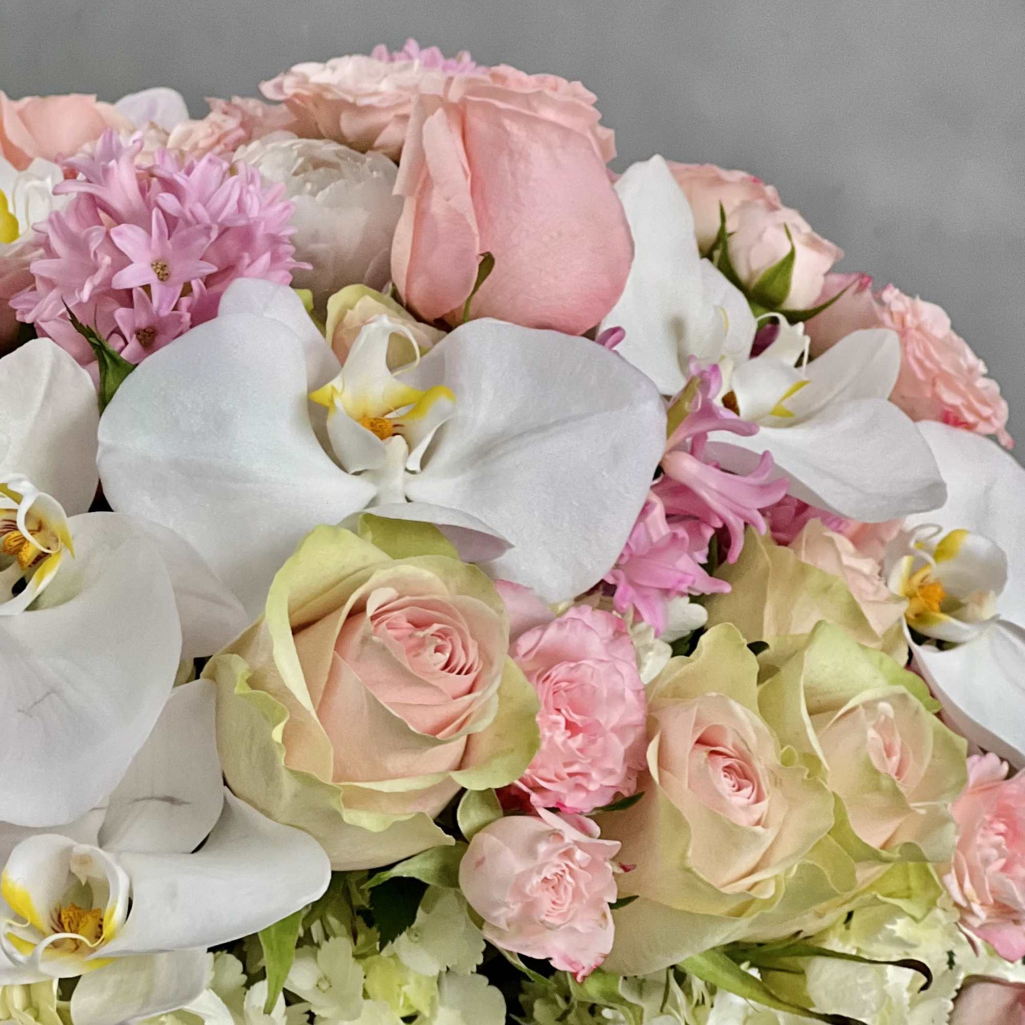 Pop The Bubbly ! A beautiful arrangement for any celebration, Just because, photo 4 of 4