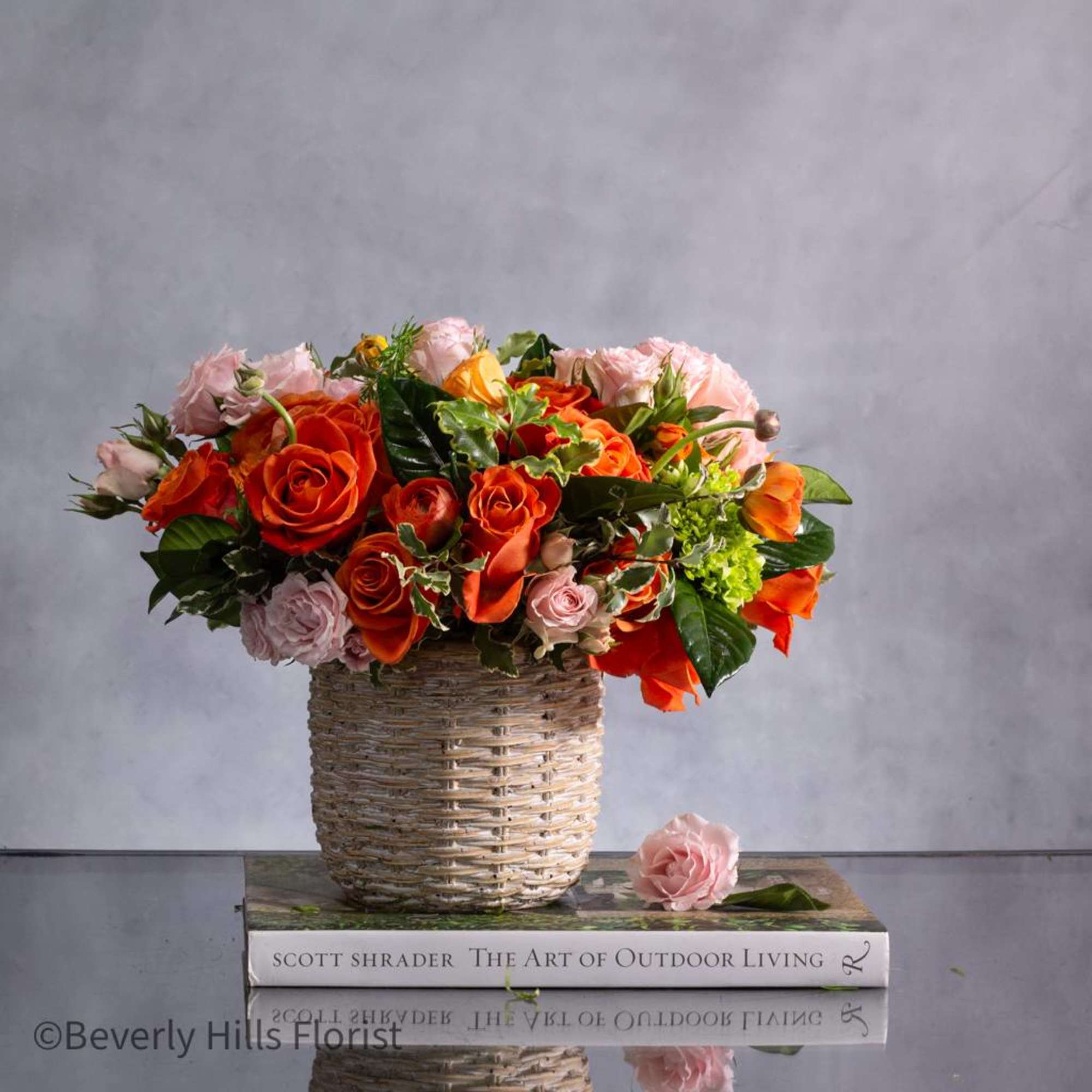 Beverly Hills Same Day Delivery - The combination of pink spray roses, photo 4 of 6