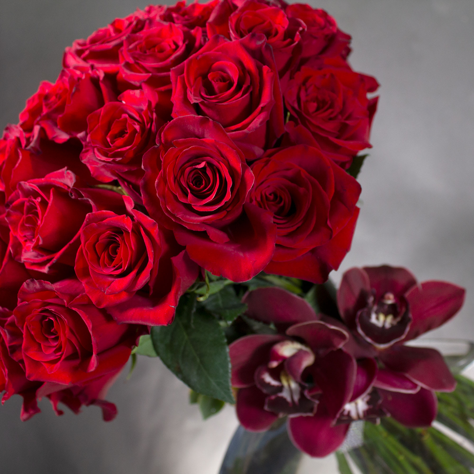 Wow someone special with a lavish display of floral magnificence! This high, photo 3 of 3