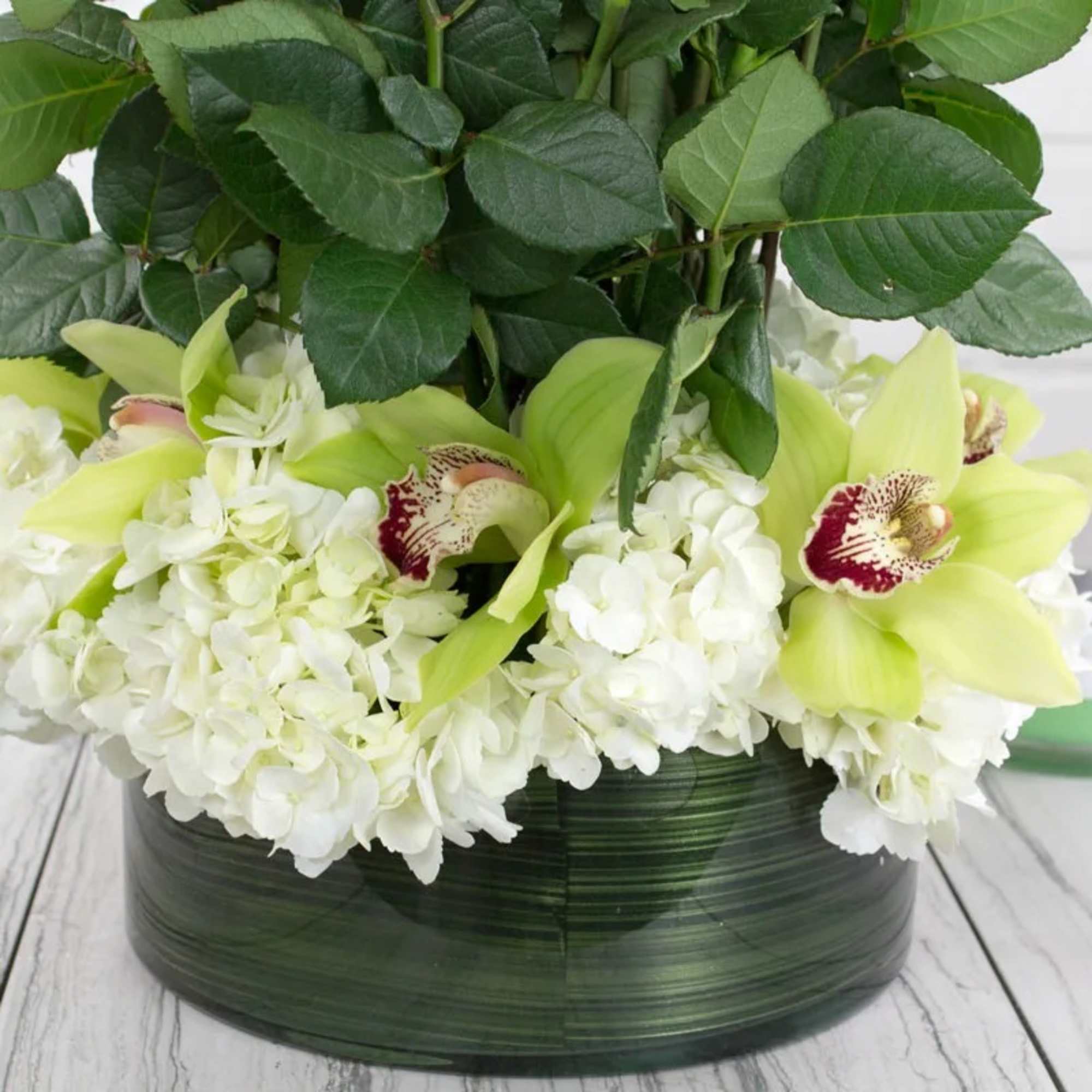 This definitely has the "WOW" factor. Absolutely gorgeous tall White Roses are, photo 3 of 3