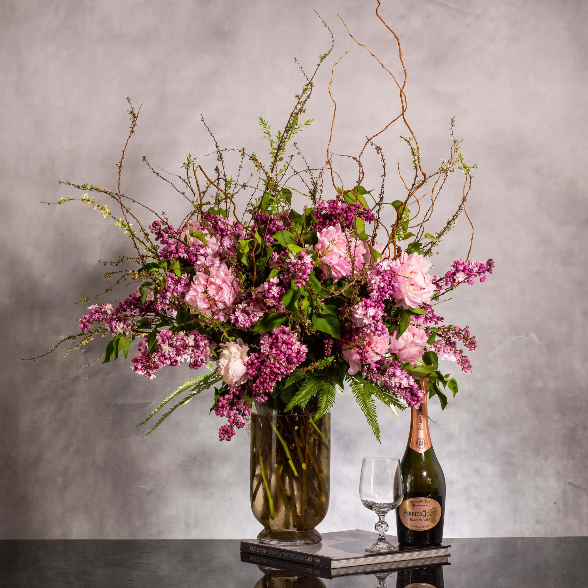 Enjoy the essence of a Chicago spring with a magnificent floral arrangement, photo 2 of 5