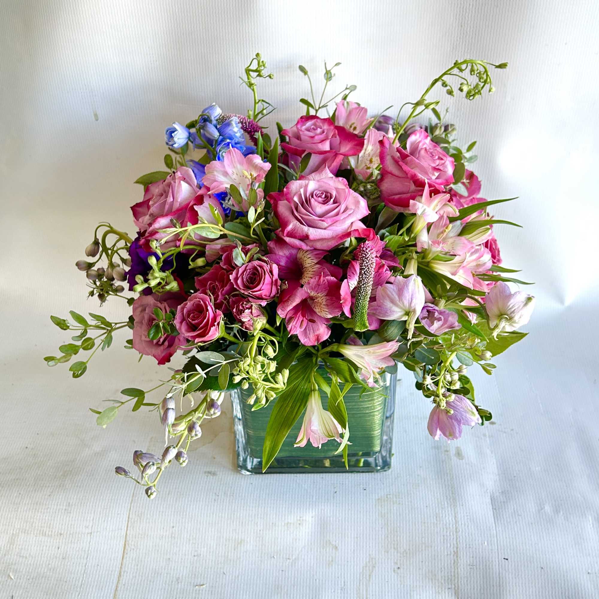 A delicate arrangement with roses, hydrangea, and dusty miller.

* cupcakes can be, photo 2 of 2