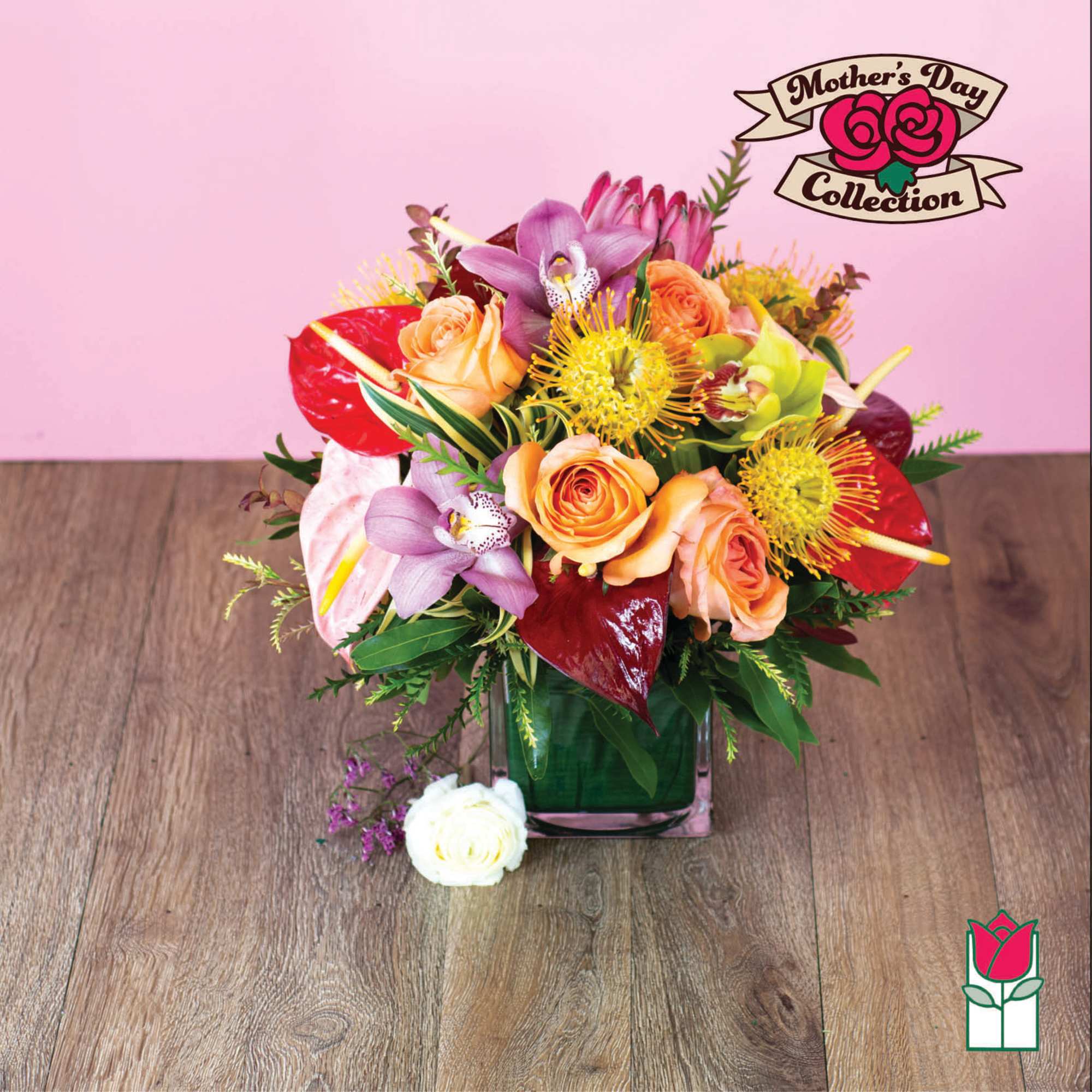 Mixed bouquet in a square glass vase with roses and orchids, photo 5 of 5
