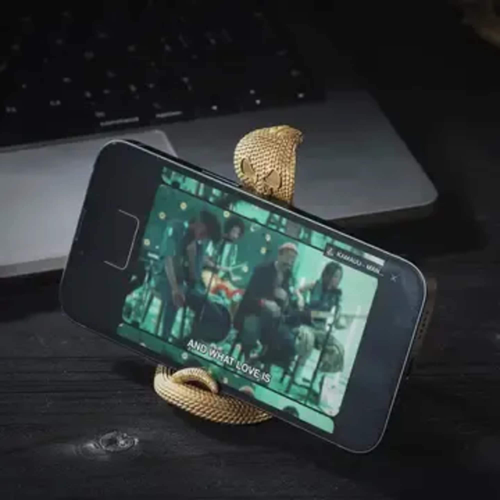 Brass Cobra Phone Holder

About

Beautiful Functional Art. Our mission has always been to, photo 3 of 6