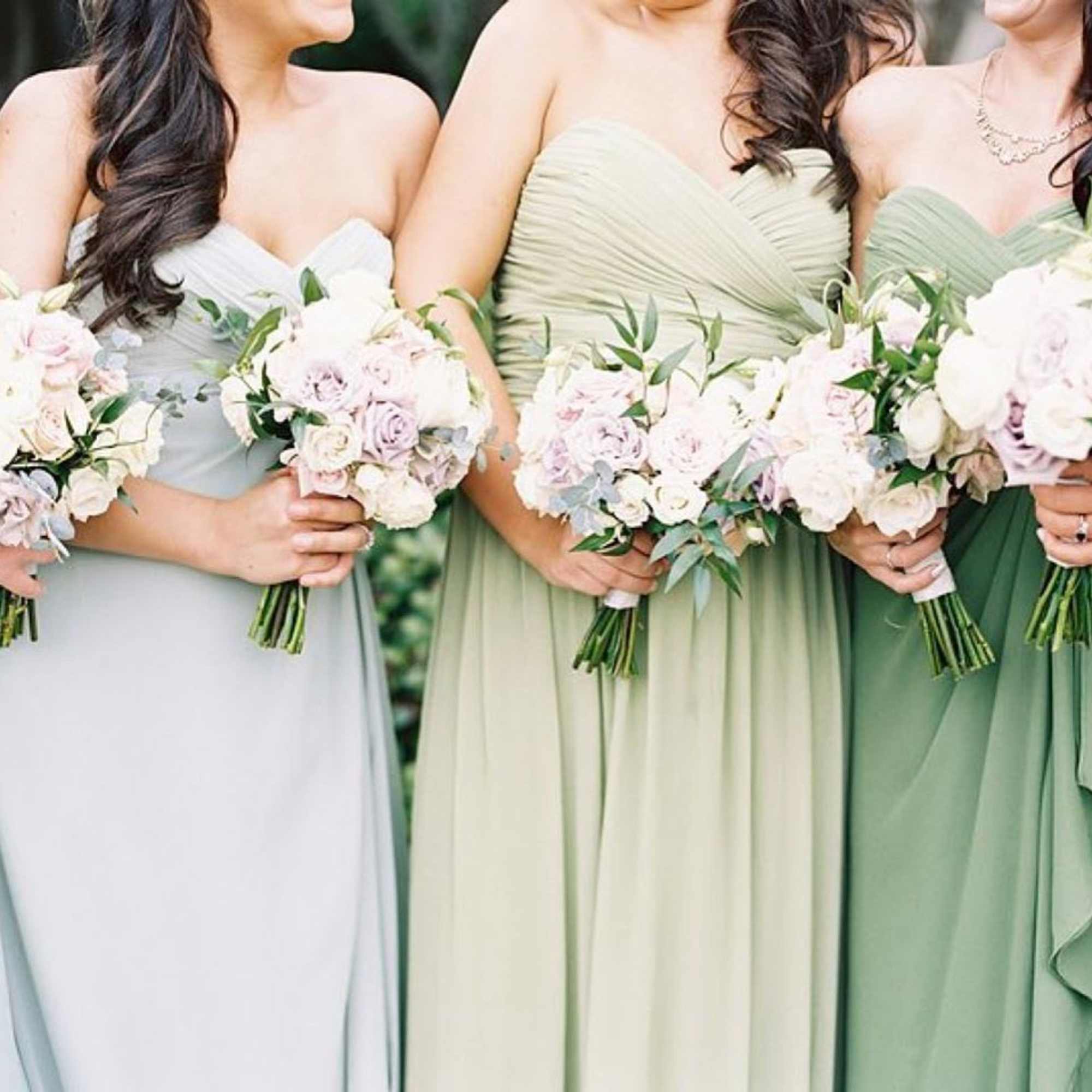 Our signature bridesmaid's bouquet will complement our bridal bouquet in an organic